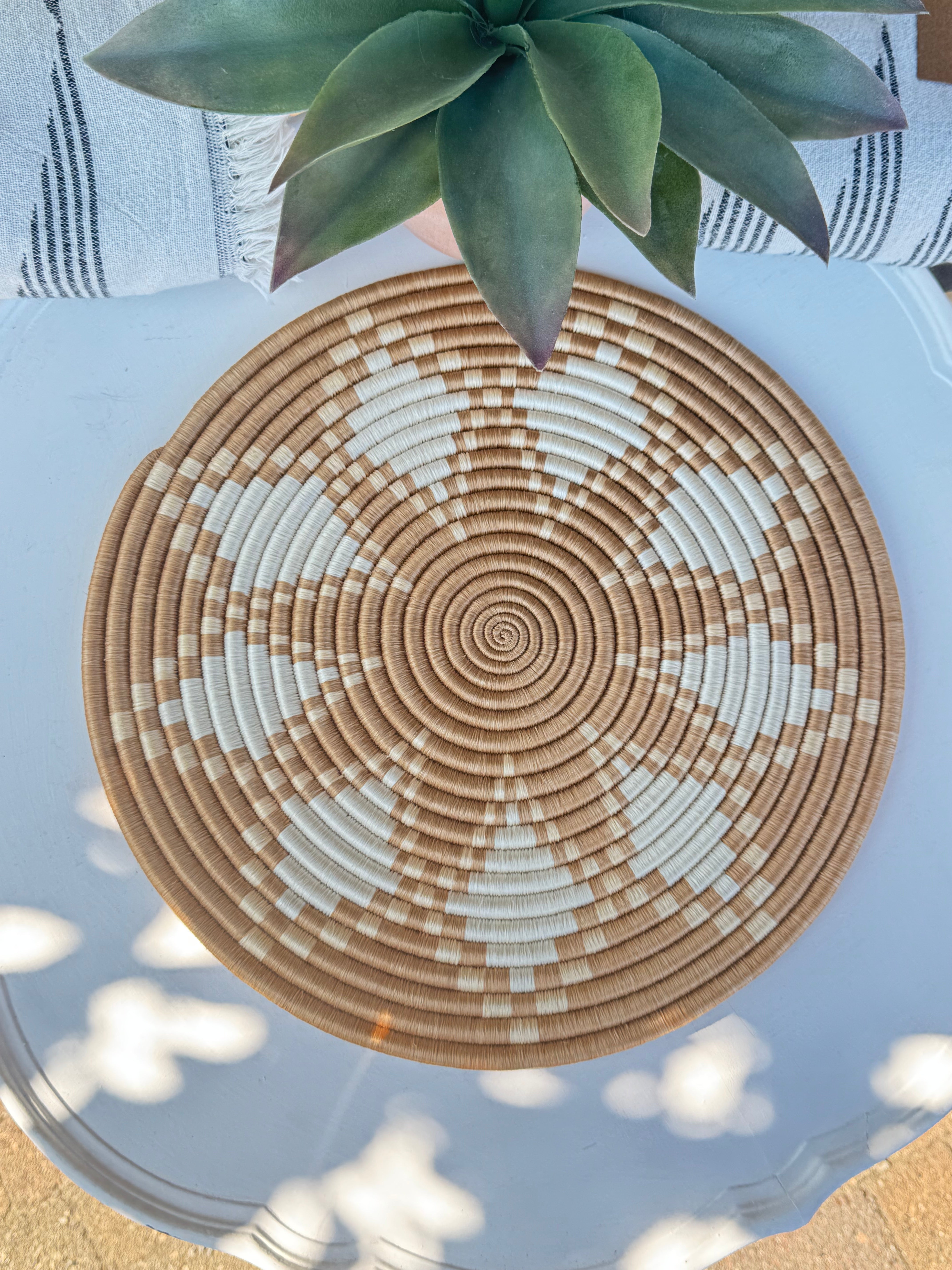 Trays & Bowls Trays & Bowls